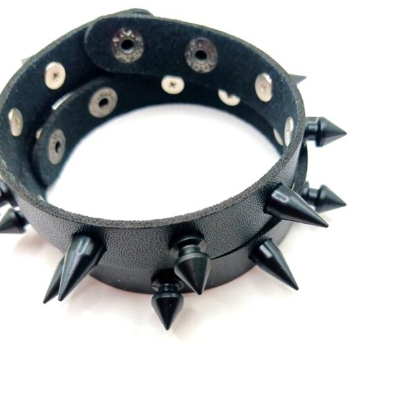 Gothic Black Spiked Vegan Leather Bracelets Set of 2 Unisex -New - Picture 6 of 9